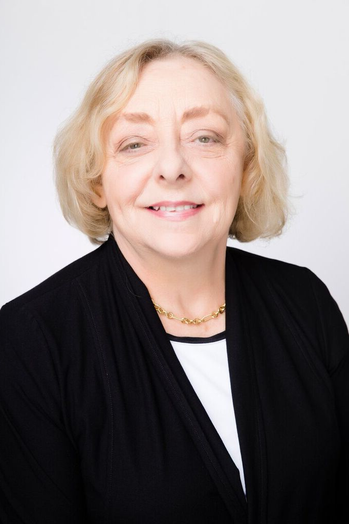 Photo of Prof. Rae Silver